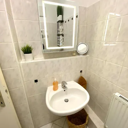 Large In Pieschen Apartment