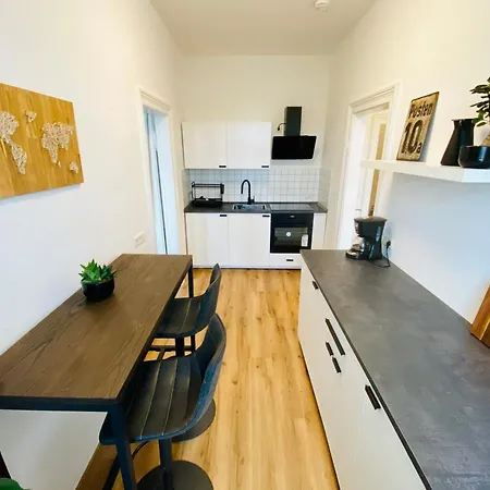 Large In Pieschen Apartment Dresden
